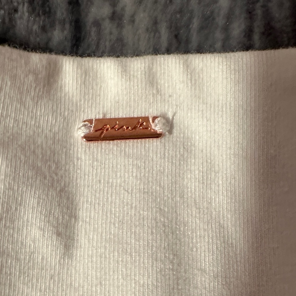 PINK Victoria's Secret White Skort with pockets. BNWT - Picture 4 of 11